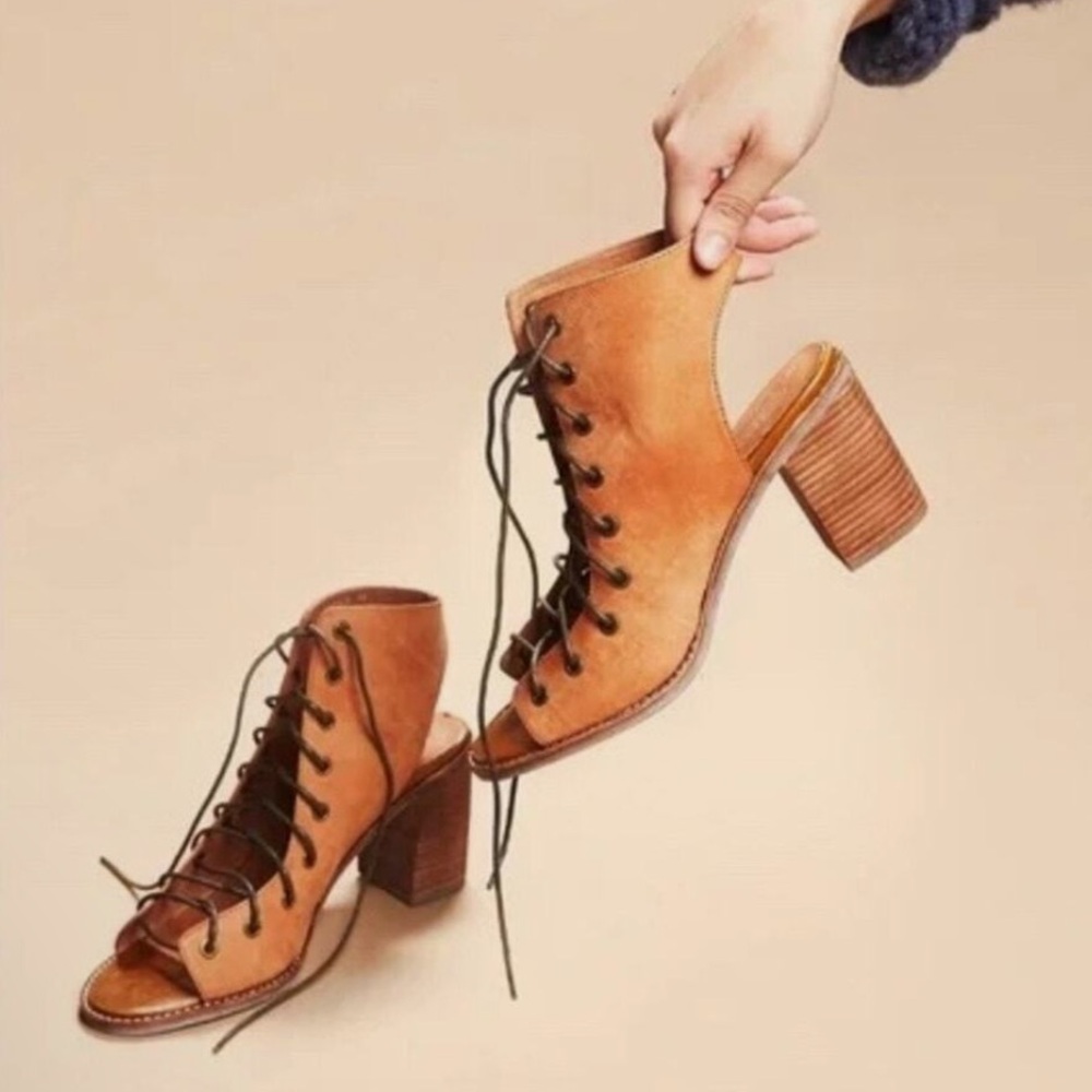 Jeffrey Campbell x Free People Lace up Heels | Size: 8